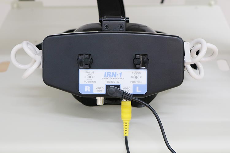 眼球運動検査機器