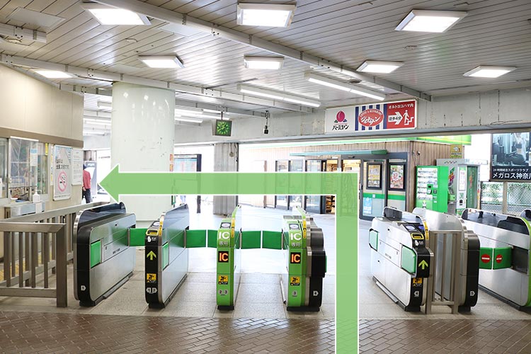 新子安駅改札を出て左に進みます